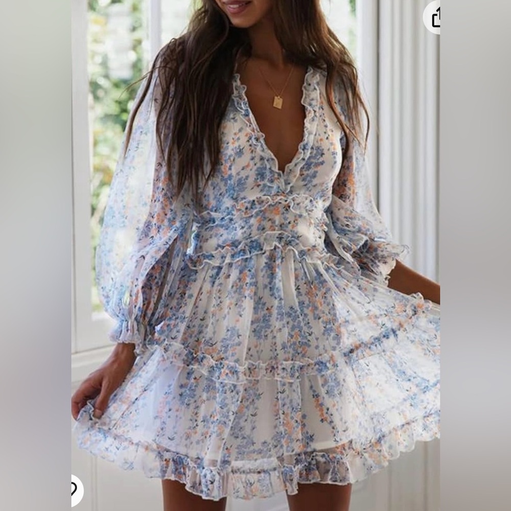 NWOT -- Dokotoo Womens Floral mini dress - Size XL (16-18)